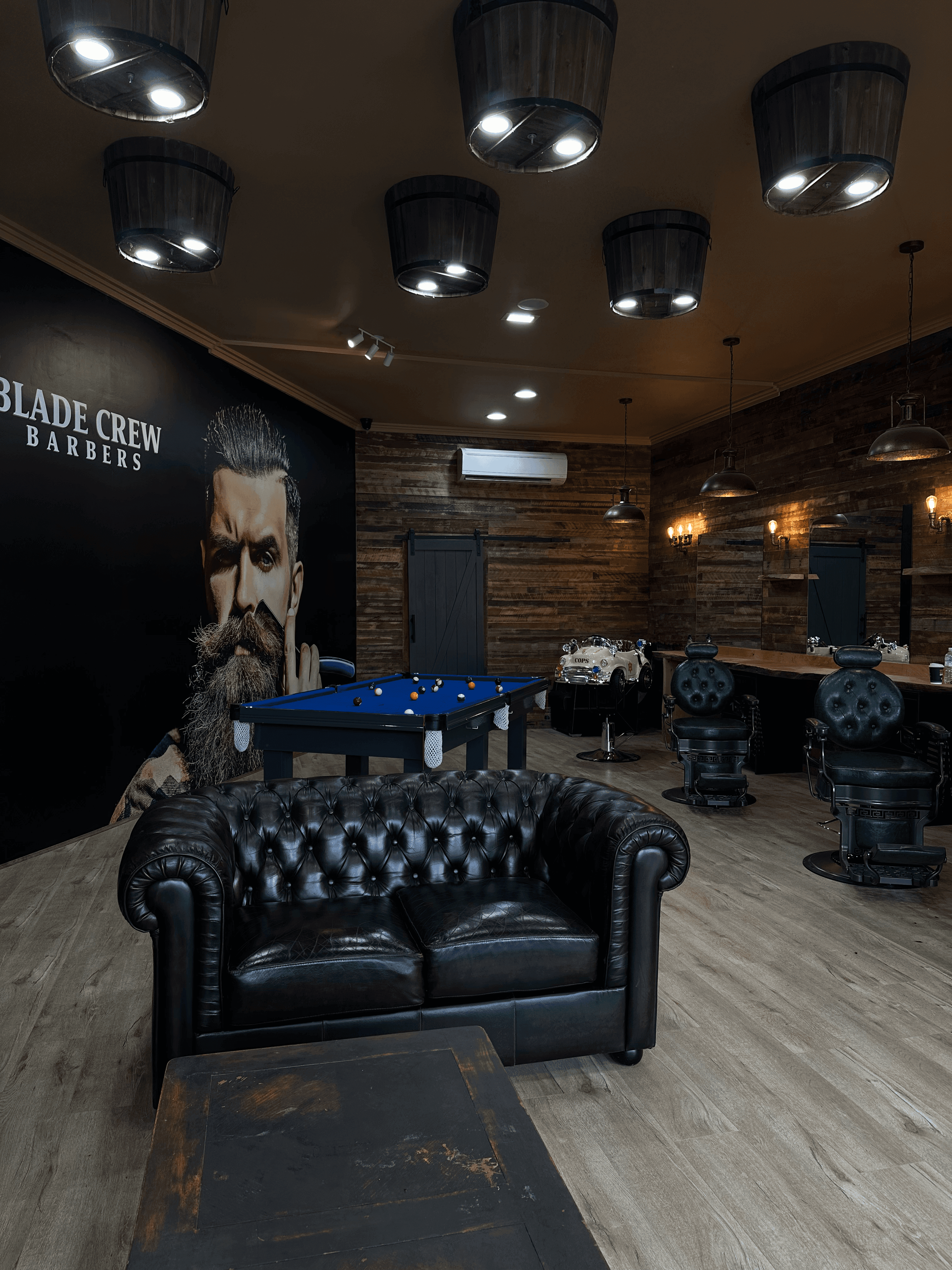 Blade Crew Barbers Background